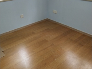 实木复合地板铺设