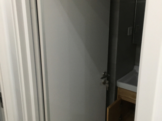 成品门及墙纸铺贴