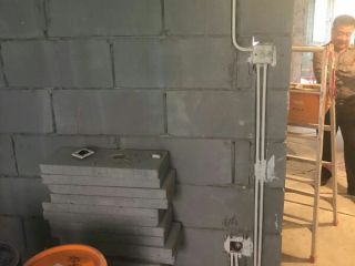 水、电管开槽施作