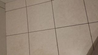 套装门、踢脚线安装