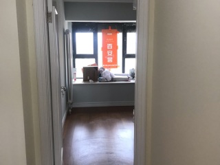 成品门及墙纸铺贴