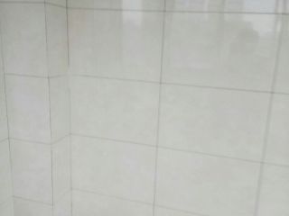 厨房、卫生间墙砖施作