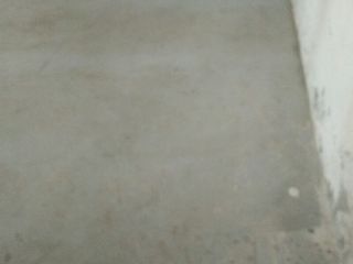 地砖铺贴及地面找平施作