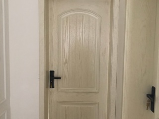 成品门及墙纸铺贴