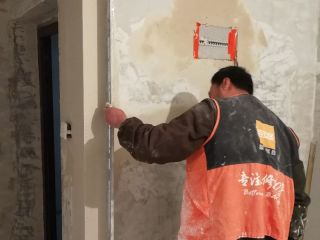 墙、顶面腻子批嵌