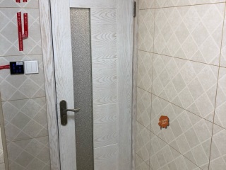 成品门及墙纸铺贴