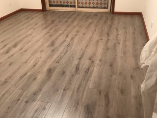 木地板铺设