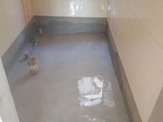 厨房、卫生间墙砖施作