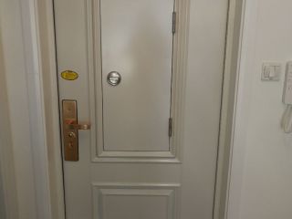 成品门及墙纸铺贴