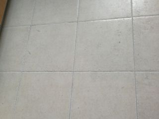 厨房、卫生间墙砖施作