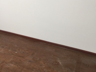 套装门、踢脚线安装