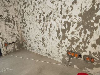 水、电管开槽施作