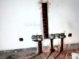 水、电管开槽施作
