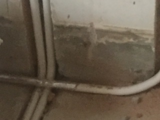 水、电管开槽施工