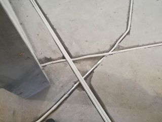 强、弱电路穿线施作