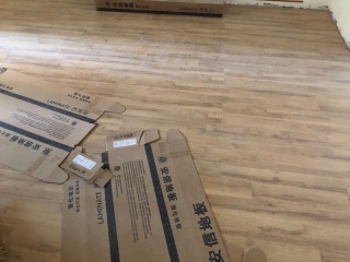 木地板铺设