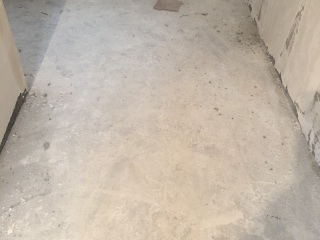 地砖铺贴及地面找平施作