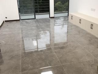 厅房间阳台等地砖铺贴