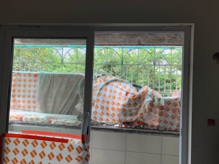 成品门及墙纸铺贴