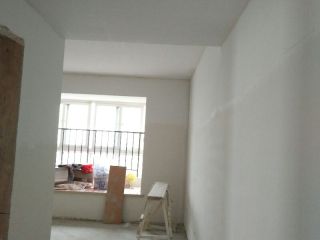 墙、顶面腻子批嵌