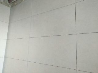 厨房、卫生间墙砖施作