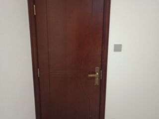 成品门及墙纸铺贴