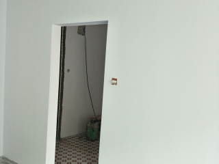 成品门及墙纸铺贴
