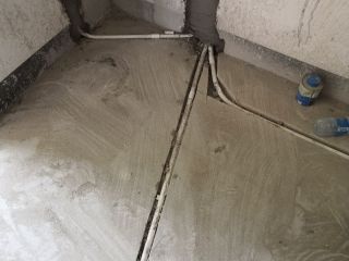 水、电管开槽施作