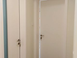 成品门及墙纸铺贴
