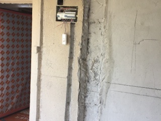 水、电管开槽施工