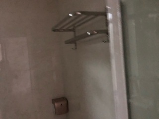 厨房、卫生间墙砖施作