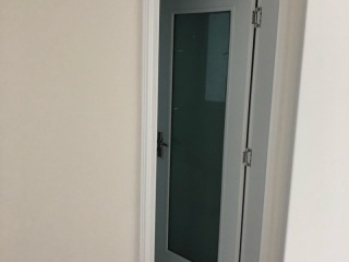 成品门及墙纸铺贴
