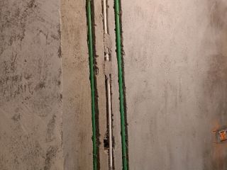 强、弱电路穿线施作