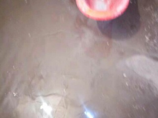 地砖铺贴及地面找平施作