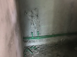 水、电管开槽施作