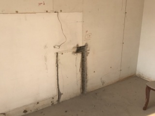 水、电管开槽施作
