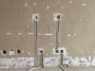 水、电管开槽施作