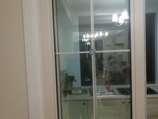 成品门及墙纸铺贴