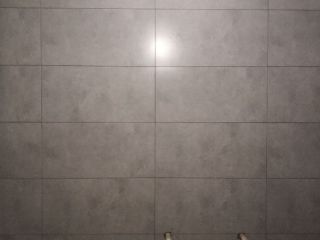 厨房、卫生间墙砖施作