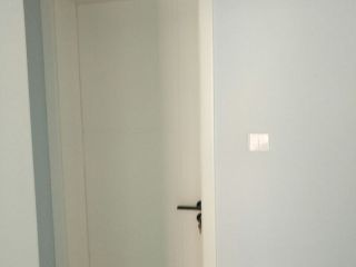 成品门及墙纸铺贴