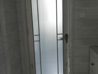成品门及墙纸铺贴