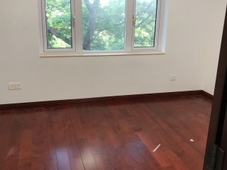 木地板铺设