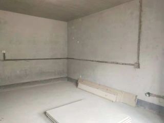水、电管开槽施工
