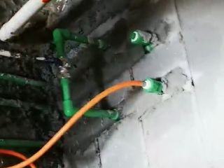 水、电管开槽施工