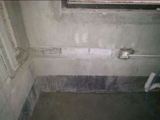 水、电管开槽施工