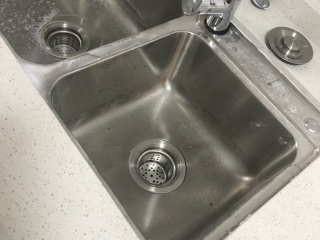 橱柜台面及台盆柜安装