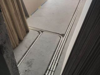 水、电管开槽施作