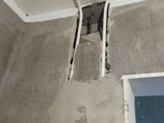 强、弱电布管穿线