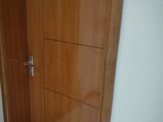 成品门及墙纸铺贴