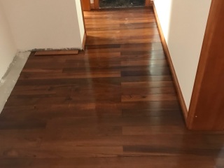 成品门及墙纸铺贴